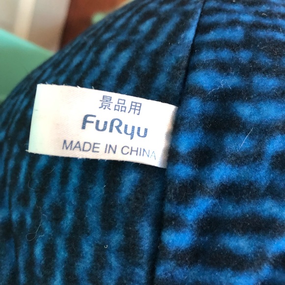 Rare Large Furyu Sanrio 2018 Gudetama Lazy Egg Wearing “Denim” Overalls Plush - Picture 7 of 8